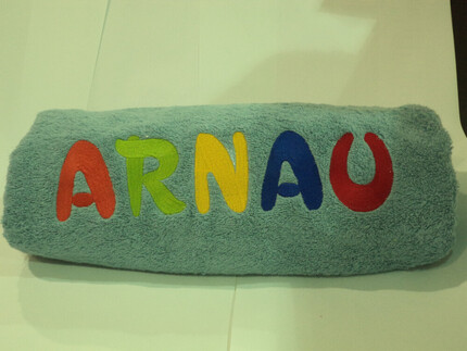 Toalla baño turquesa personalizada